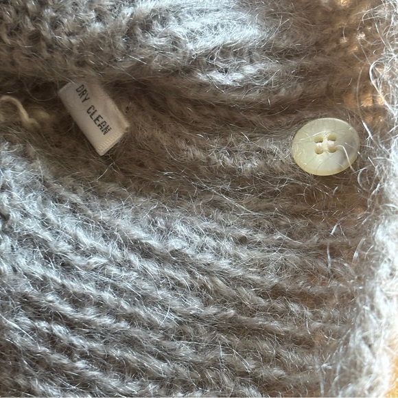 Banshee vintage diamond O’Hare blend cream and gray geometric cozy roll sweater - Picture 6 of 10